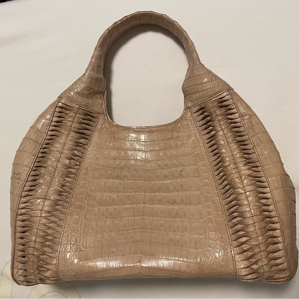 Jilly Elegant Tan Crocodile Women's Bag 15w-15h-7”d 3 pockets, magnet closure